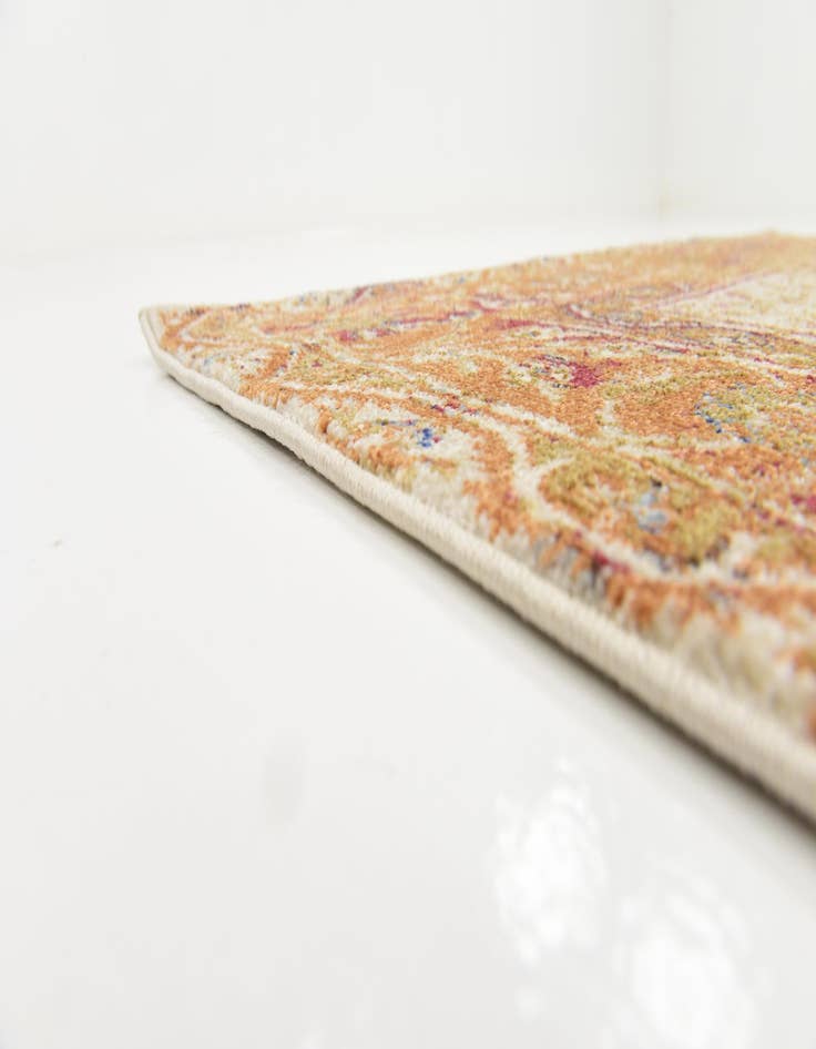 Detail image of 5' 2 x 7' 6 Aria Rug