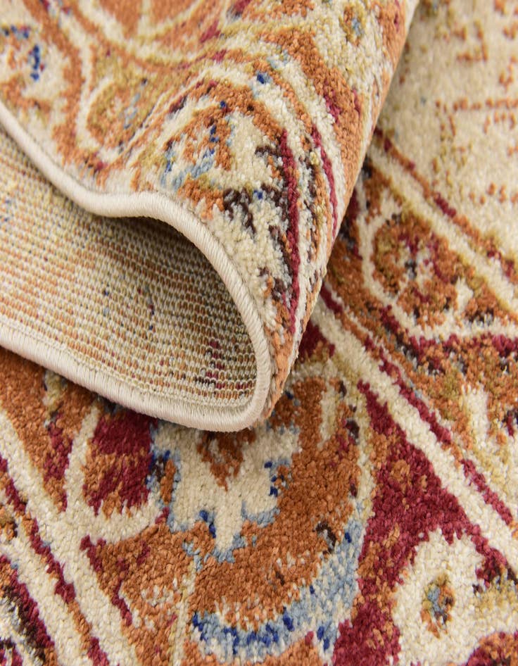 Detail image of 5' 2 x 7' 6 Aria Rug