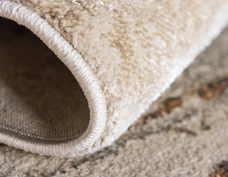 Detail image of 5' x 8' Aria Rug