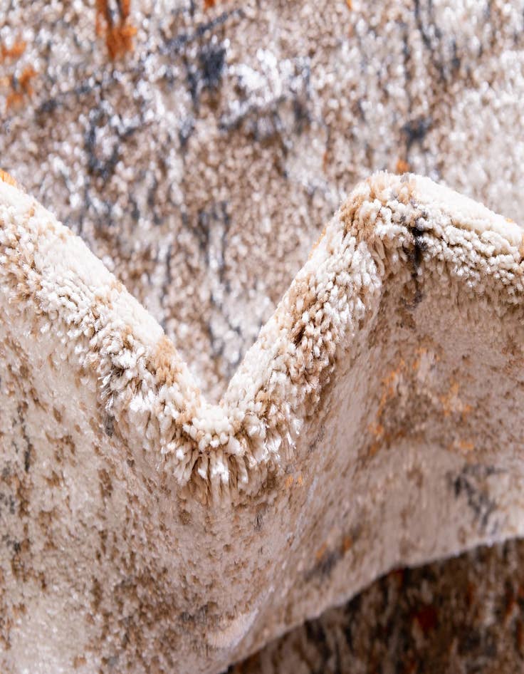 Detail image of 2' x 3' Aria Rug