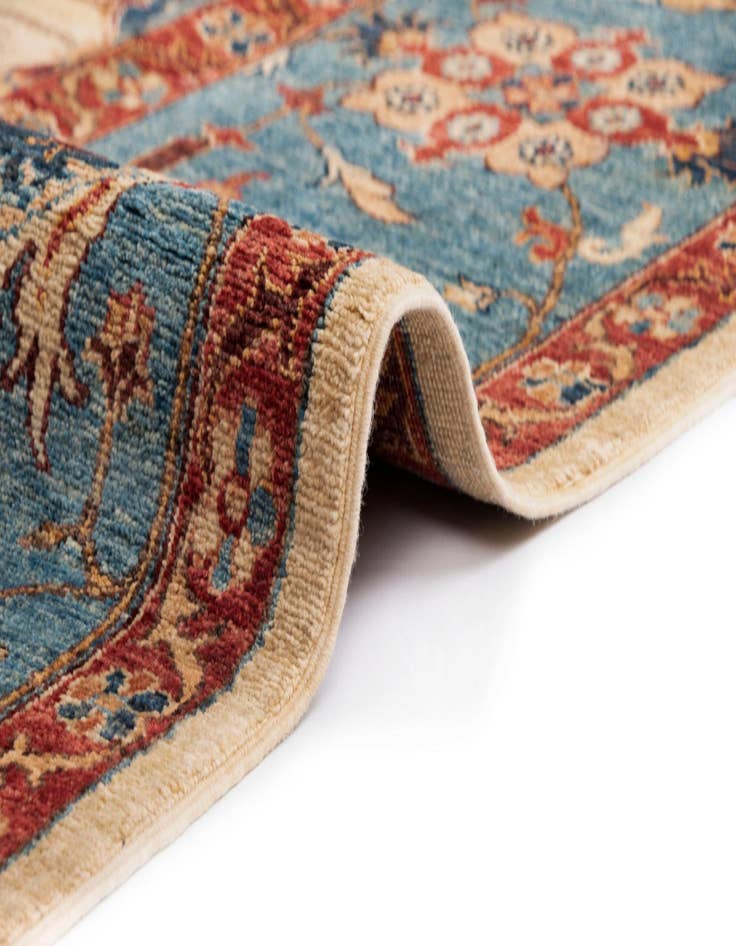 Detail image of 8' 3 x 11' 4 Ariana Fine Wool Rug