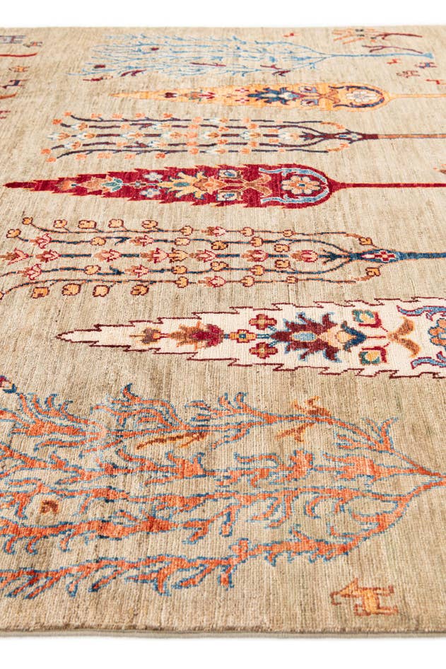 Detail image of 5' 9 x 8' 5 Ariana Wool Rug