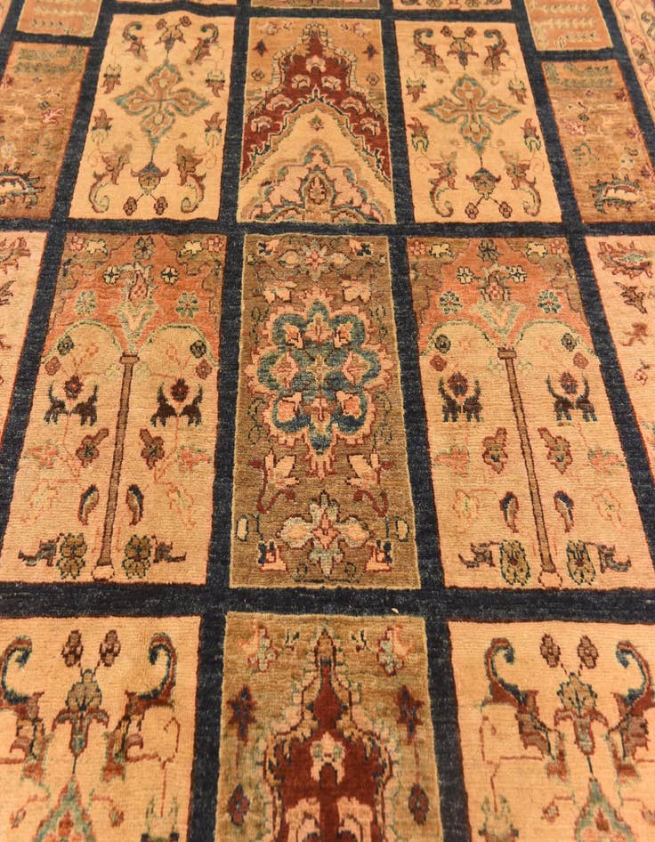 Detail image of 7' 1 x 9' 10  Hand Knotted Ariana Ziegler Rug