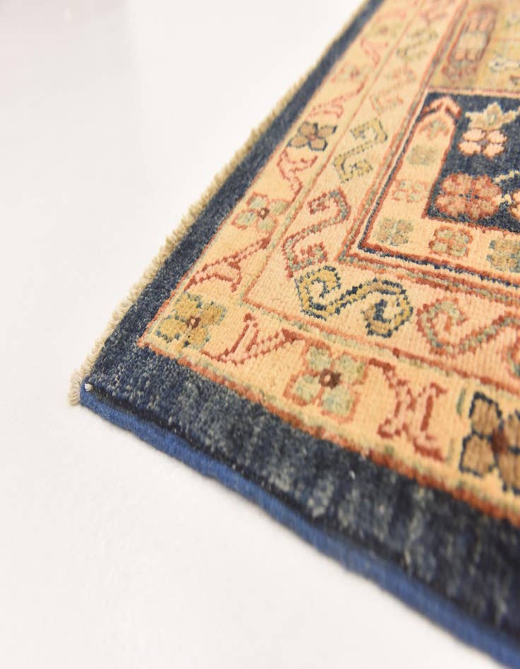 Detail image of 7' 1 x 9' 10  Hand Knotted Ariana Ziegler Rug