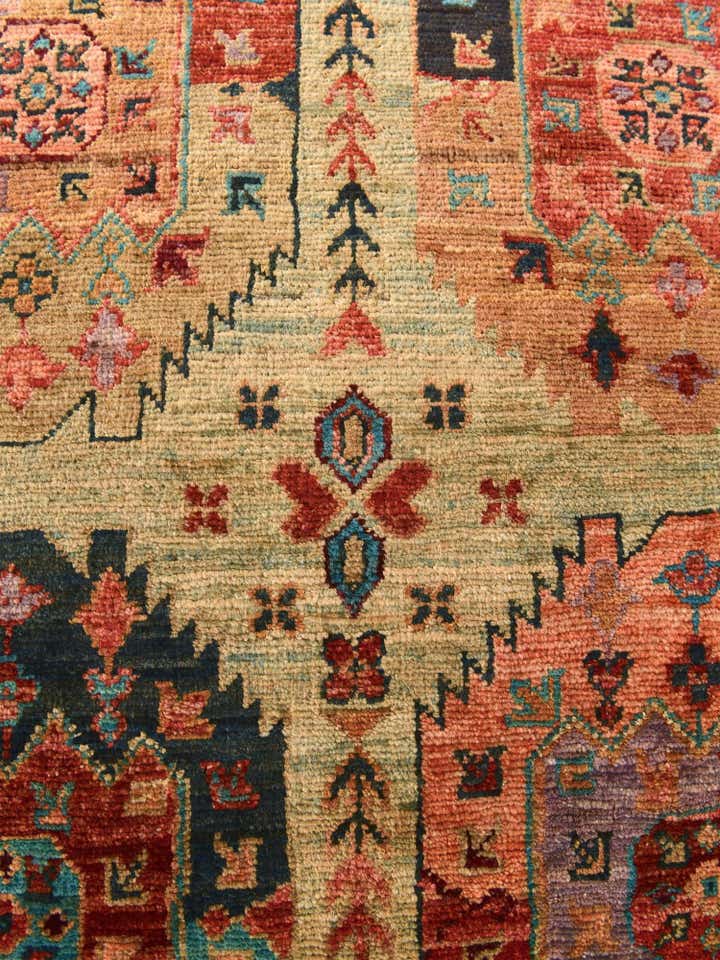 2' x 3' 2 Hand Knotted Ariana Ziegler Rug