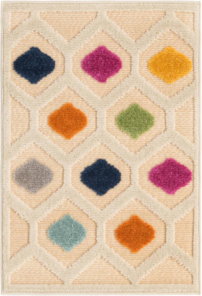Detail image of 2' x 3' Easy-Clean Aruba Indoor / Outdoor Rug