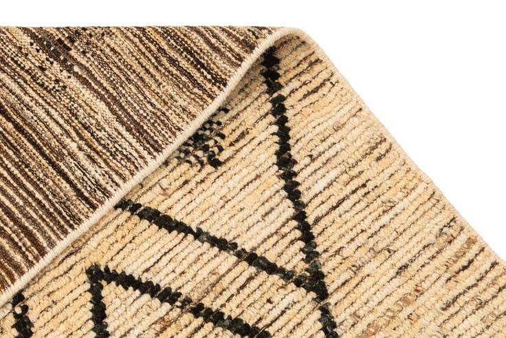 Detail image of 5' 9 x 8' 3 Beni Marok Rug