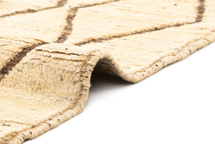 Detail image of 5' 10 x 7' 10 Beni Marok Rug