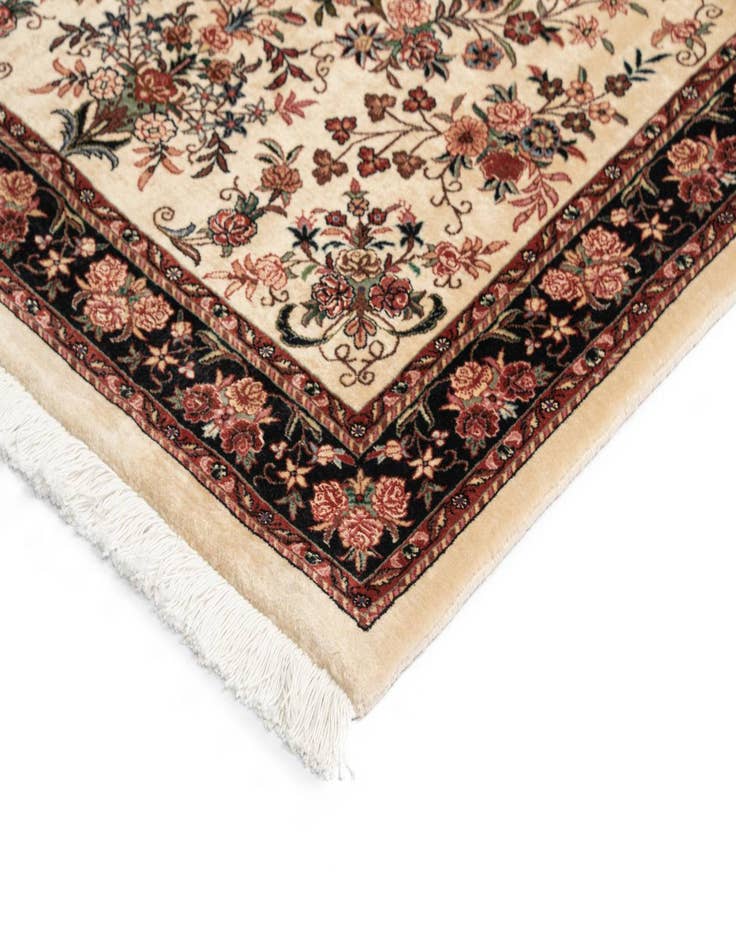 Detail image of 3' 8 x 5' 11 Bidjar Wool Rug
