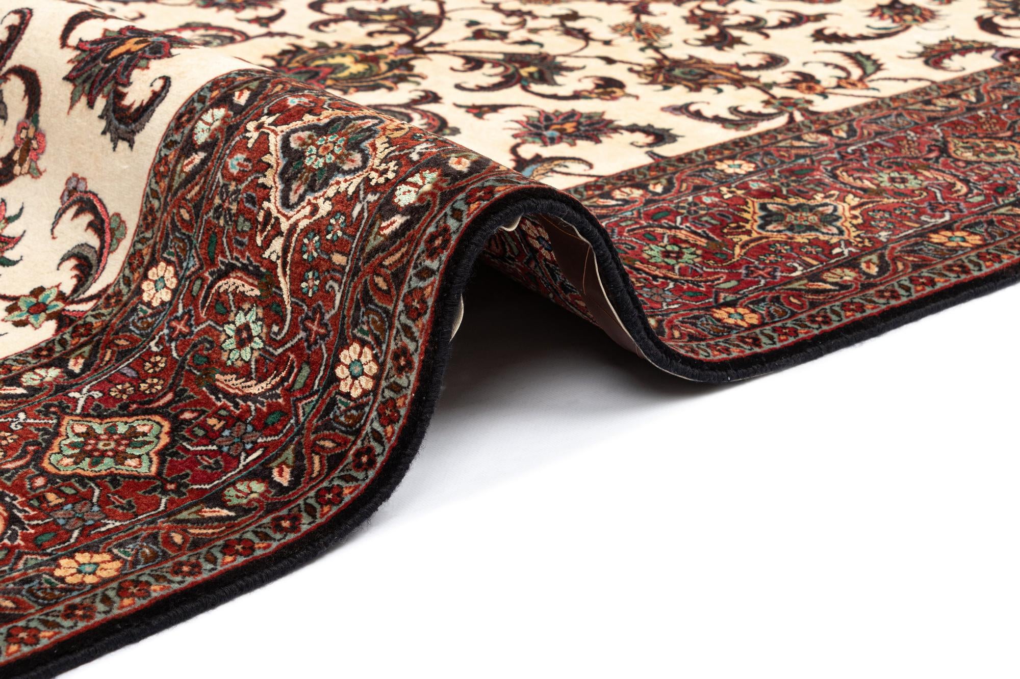6' 9 x 9' 6 Bidjar With Silk Rug