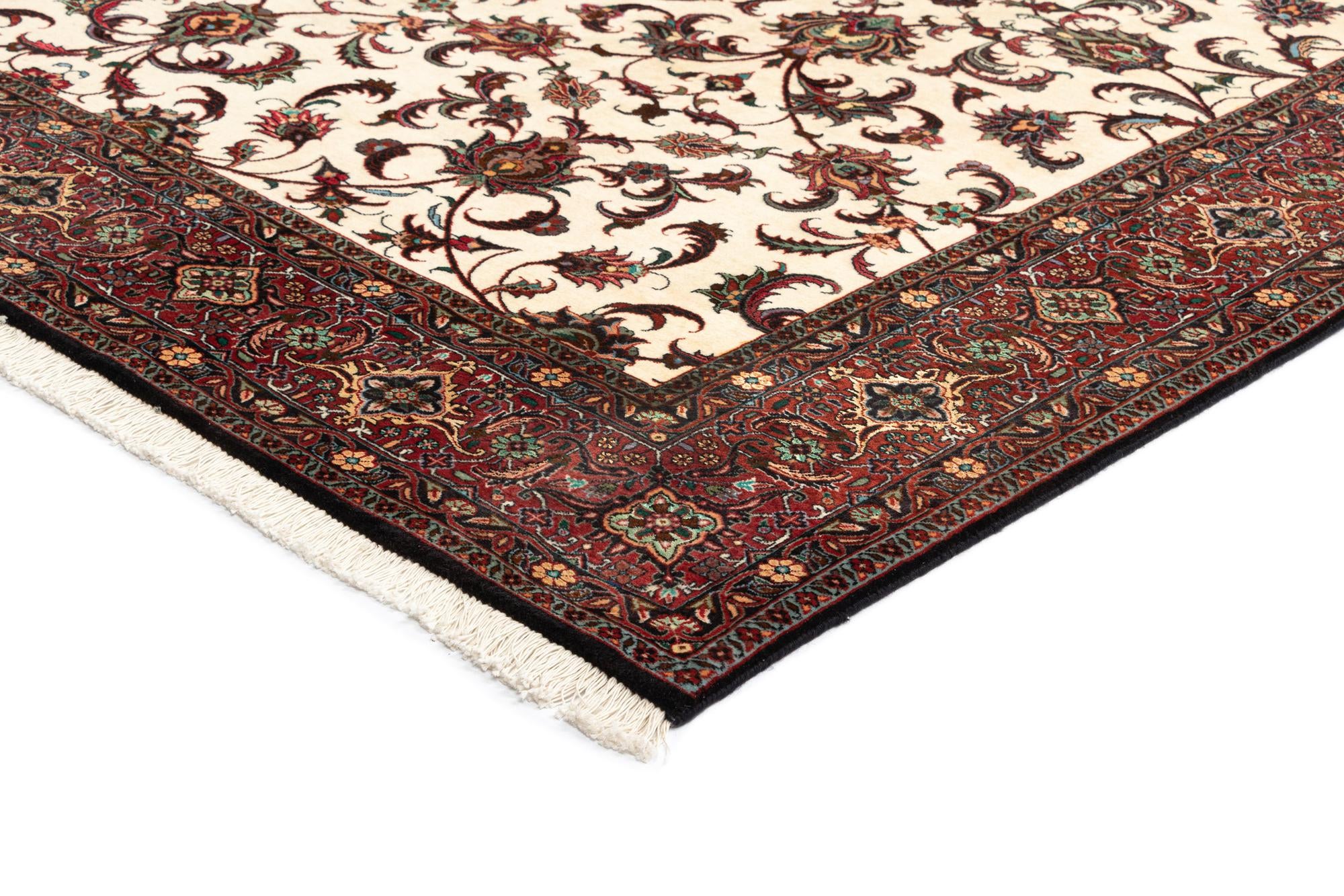 6' 9 x 9' 6 Bidjar With Silk Rug