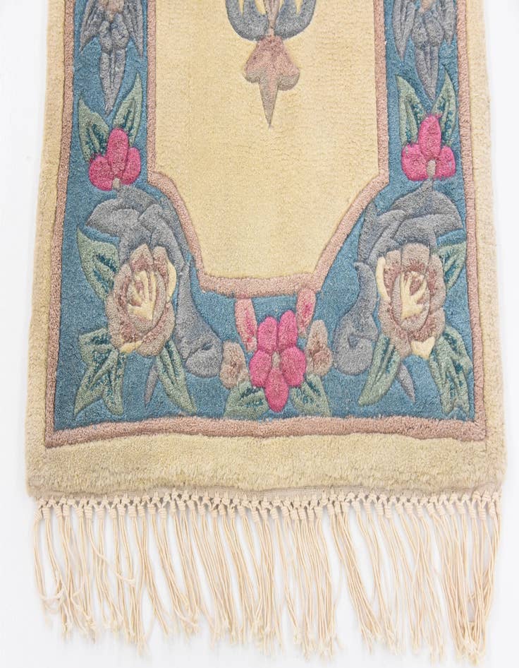 Detail image of 2' 4 x 4' 7 Carved Pekin Wool Rug