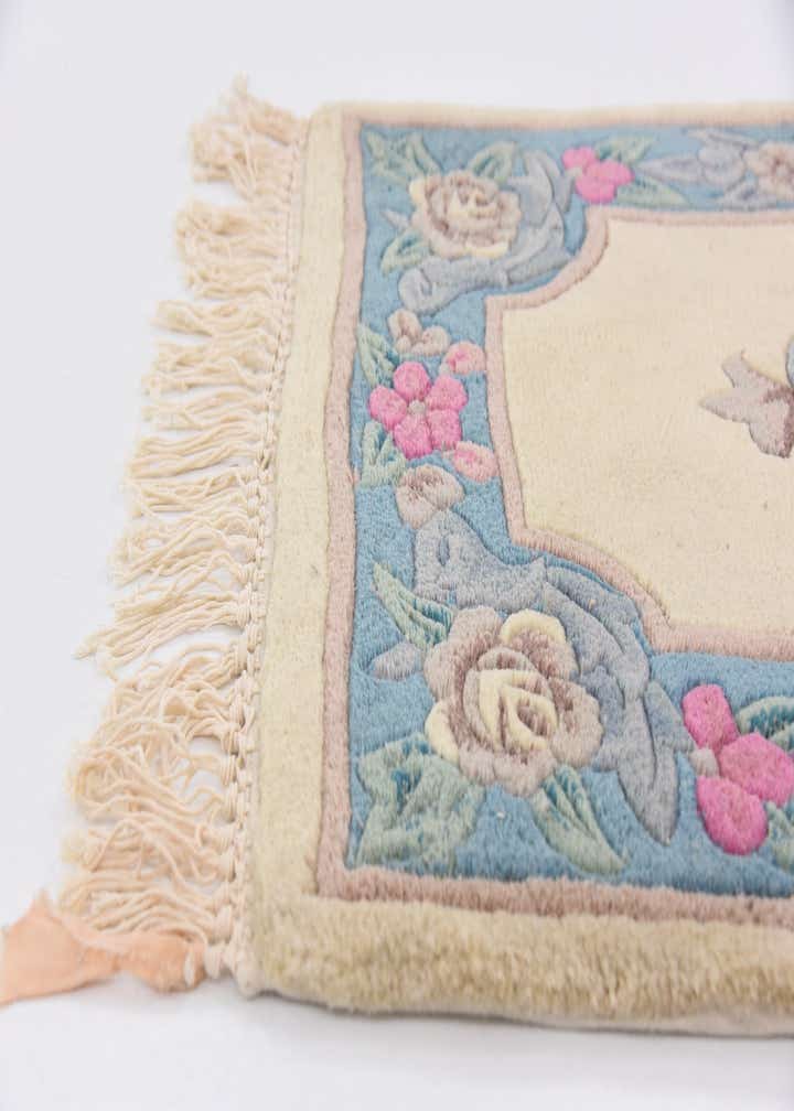 2' 4 x 4' 7 Carved Pekin Wool Rug