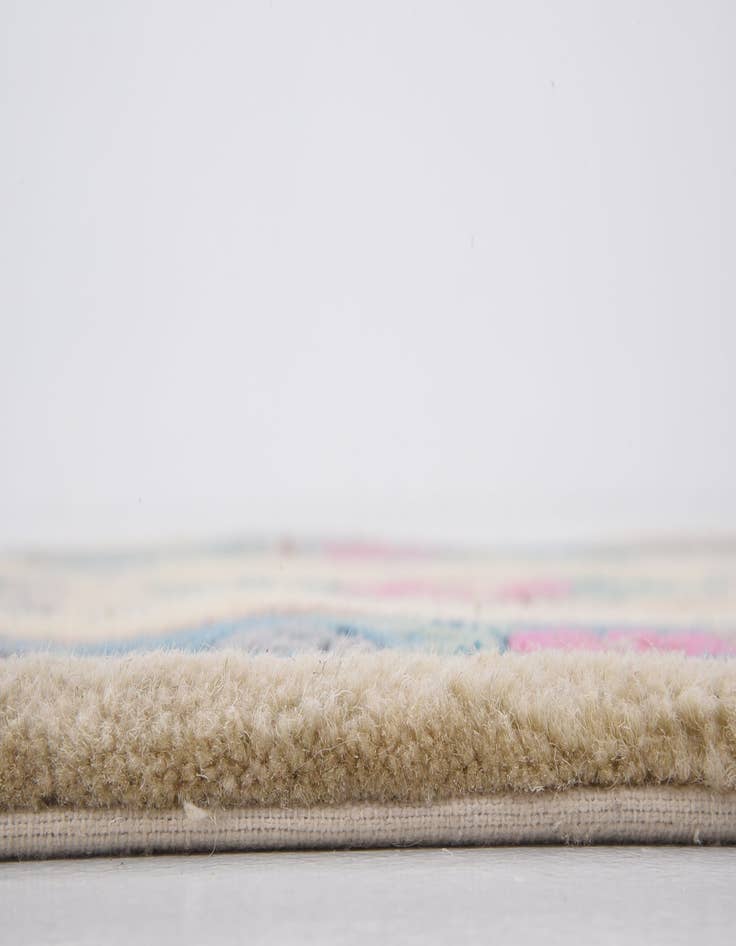 Detail image of 2' 4 x 4' 7 Carved Pekin Wool Rug