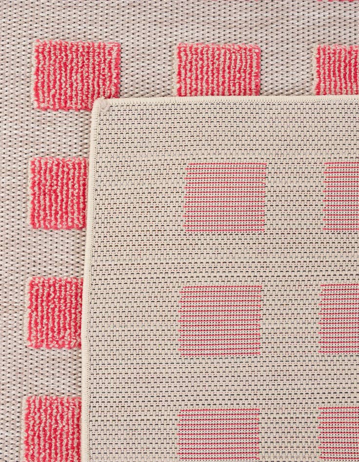 Detail image of 5' x 8' Casablanca Rug