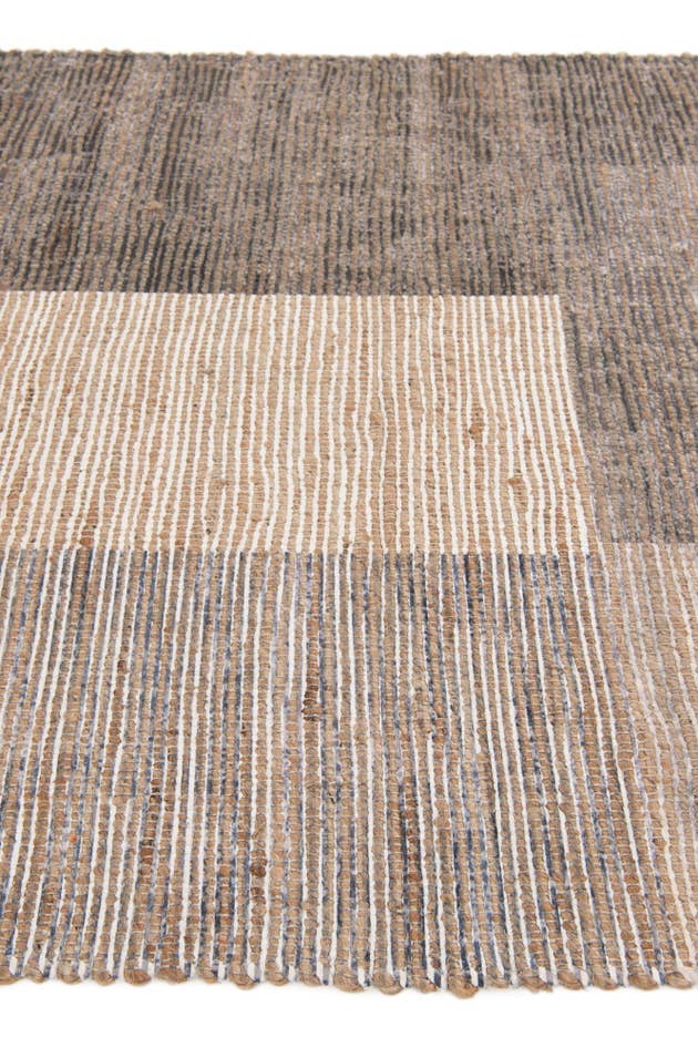Detail image of 4' 1 x 6' Chenille Jute Rug