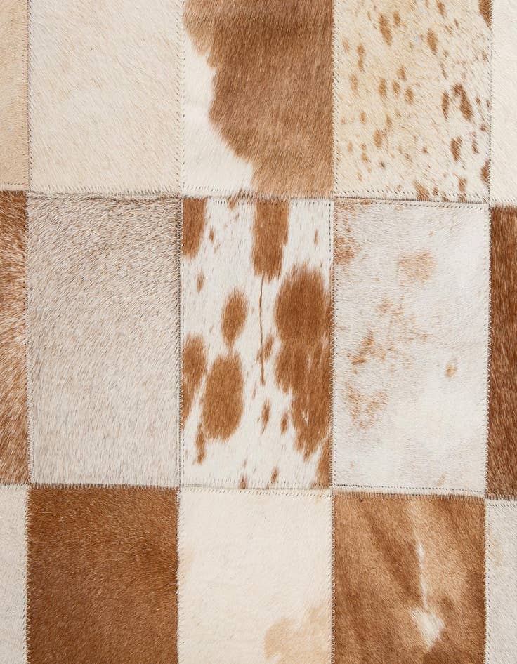 Detail image of 8' 2 x 9' 11 Cowhide - Patchwork Rug