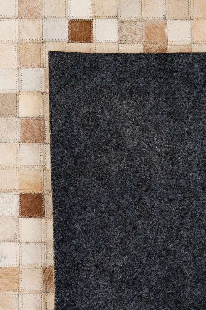 8' 1 x 10' Cowhide - Patchwork Rug