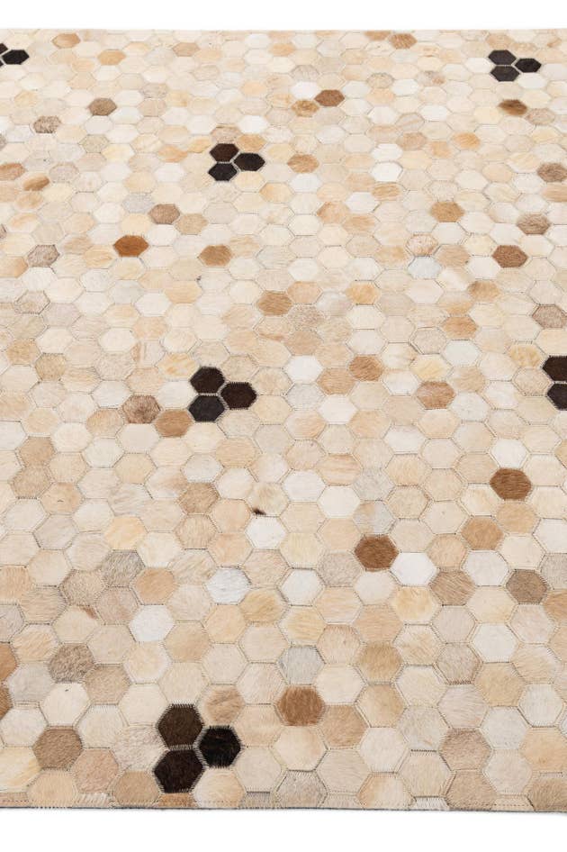 Detail image of 5' x 7' 11 Cowhide - Patchwork Rug
