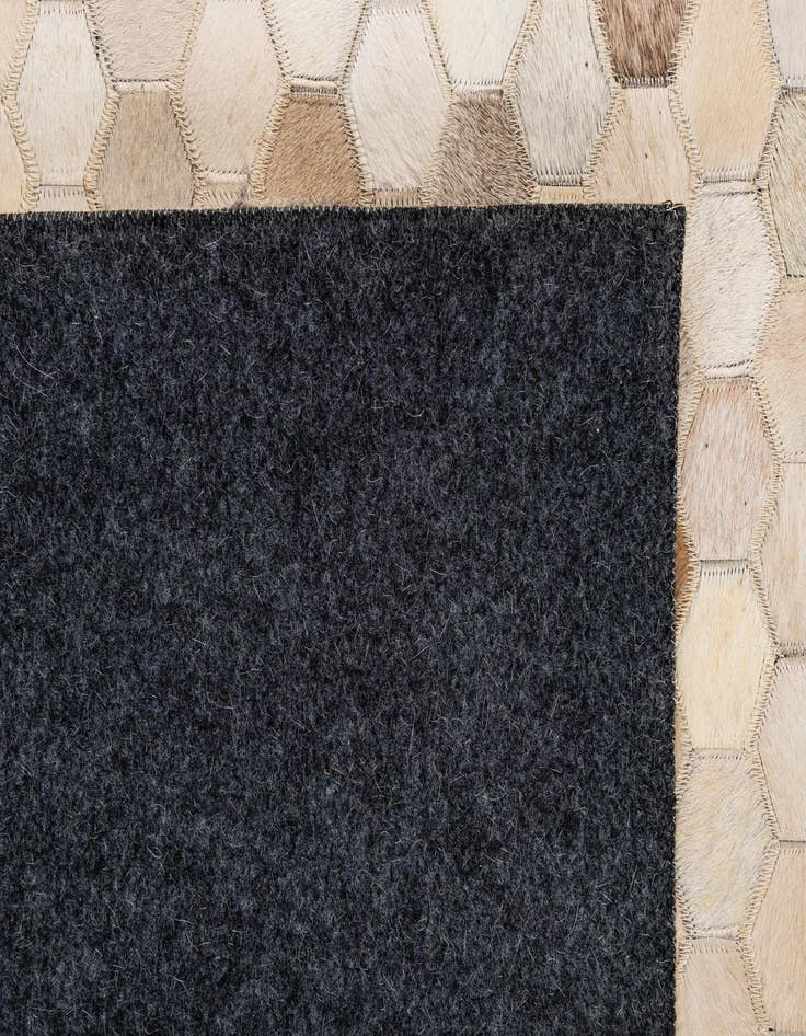 Detail image of 5' x 7' 11 Cowhide - Patchwork Rug