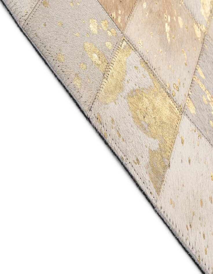 Detail image of 4' 11 x 7' 11 Cowhide - Patchwork Rug