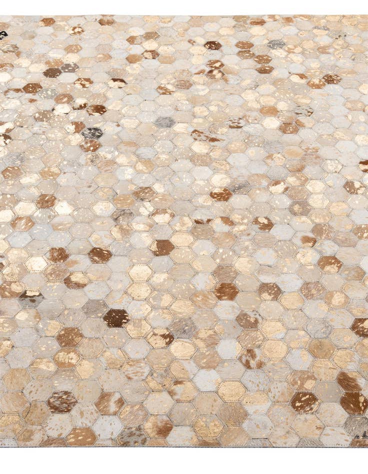 Detail image of 5' 1 x 7' 11 Cowhide - Patchwork Rug