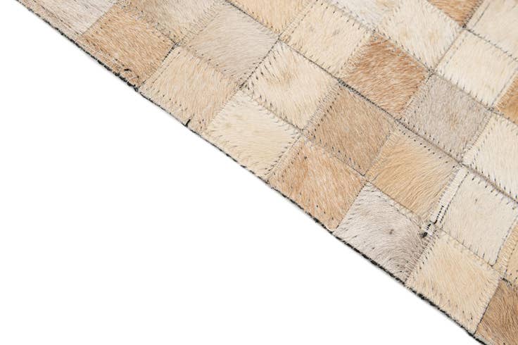 Detail image of 5' 1 x 7' 10 Cowhide - Patchwork Rug