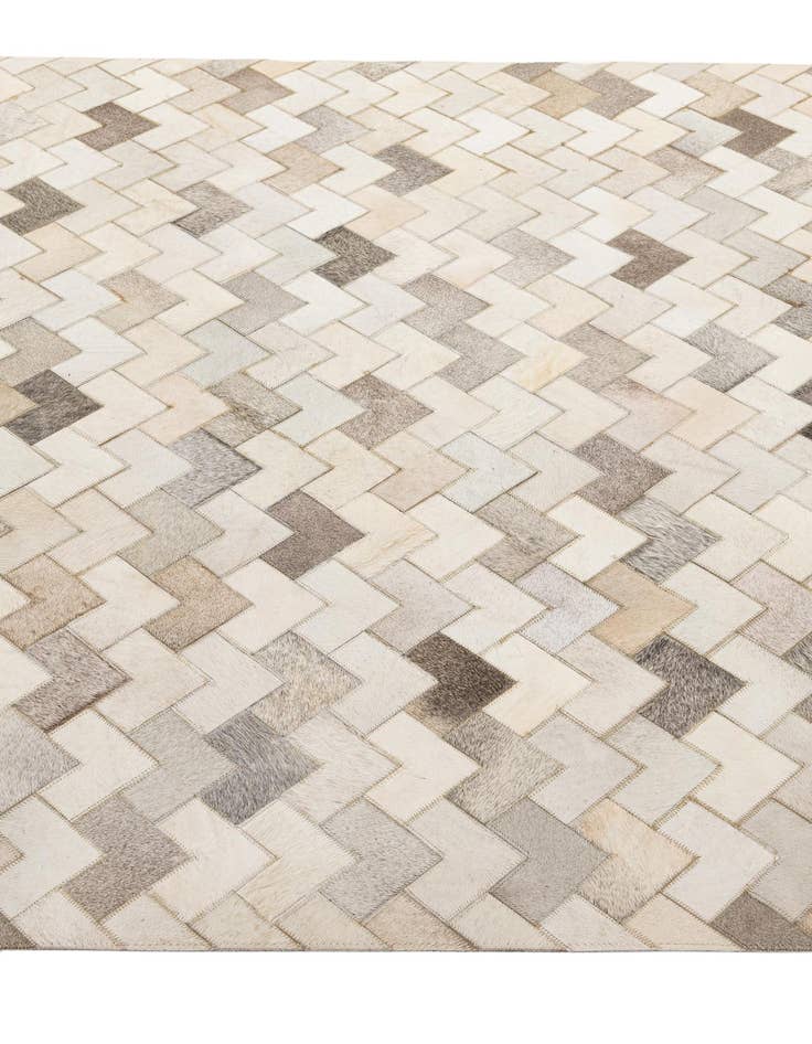 Detail image of 5' 2 x 7' 11 Cowhide - Patchwork Rug