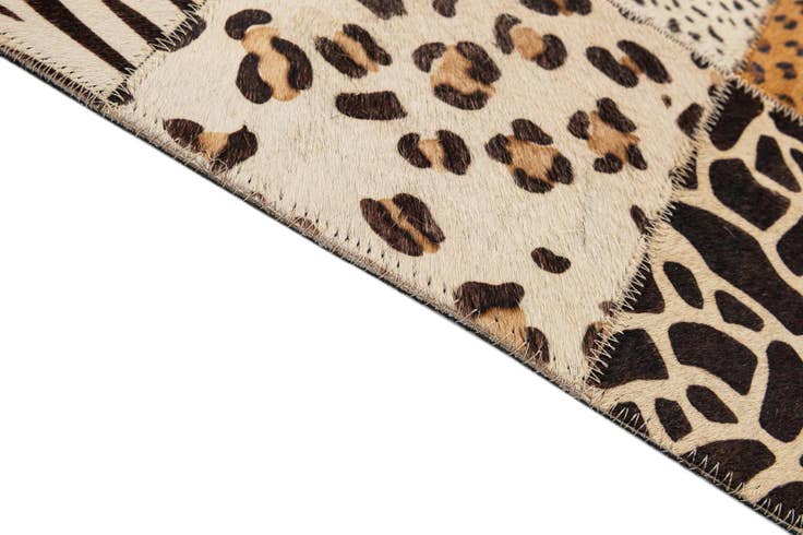Detail image of 4' 1 x 5' 11 Cowhide - Patchwork Rug