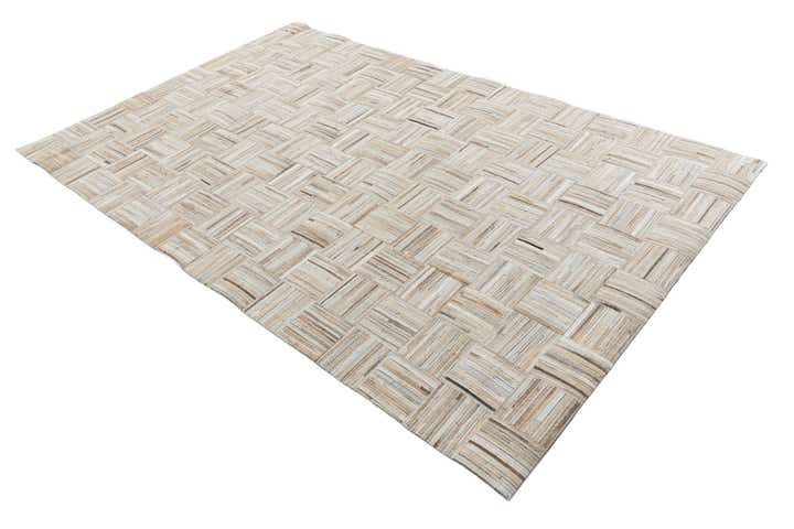 5' x 7' 8 Cowhide Leather Rug
