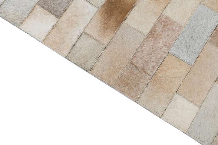 5' x 7' 9 Cowhide Leather Rug