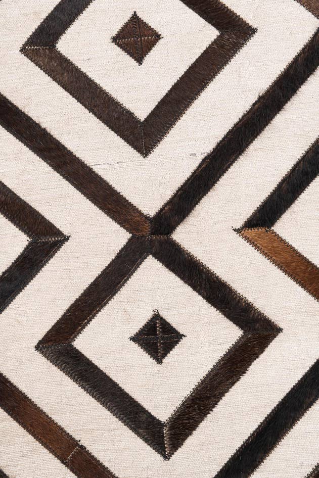 Detail image of 4' x 5' 5 Cowhide Leather Rug