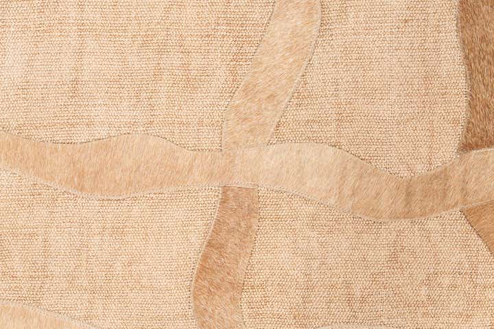 4' 1 x 6' Cowhide Leather Rug
