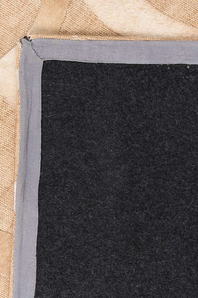 4' 1 x 6' Cowhide Leather Rug