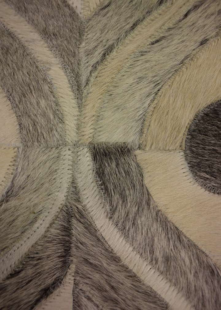 2' x 3' Cowhide Rug