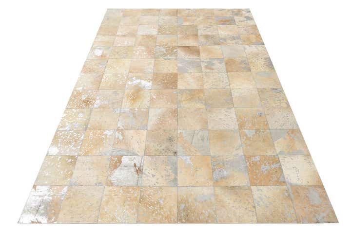 5' 1 x 8' Cowhide Rug