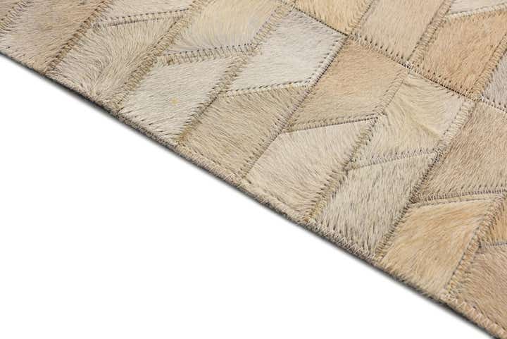 5' 4 x 7' 5 Cowhide Rug