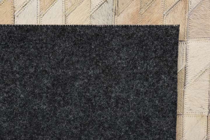 5' 4 x 7' 5 Cowhide Rug