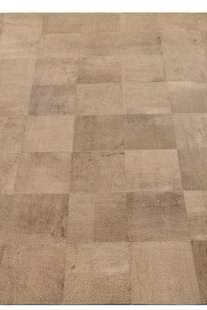 5' 1 x 8' Cowhide Rug