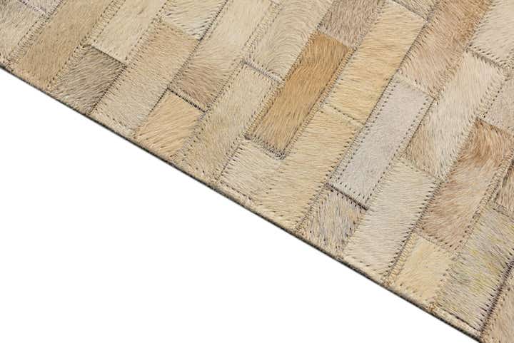 5' 4 x 7' 5 Cowhide Rug