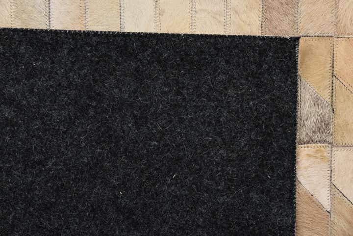 5' 4 x 7' 5 Cowhide Rug