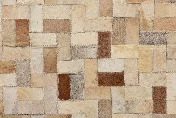 5' 4 x 7' 7 Cowhide Rug