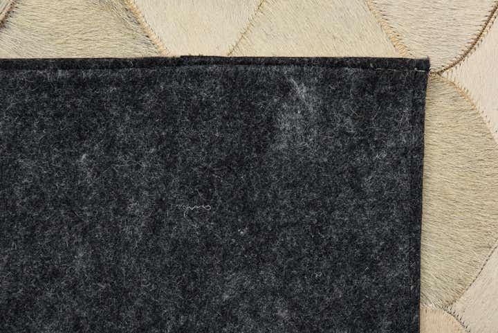 5' x 8' 2 Cowhide Rug
