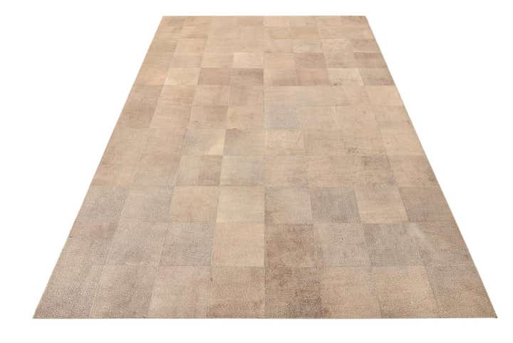 5' 1 x 8' Cowhide Rug