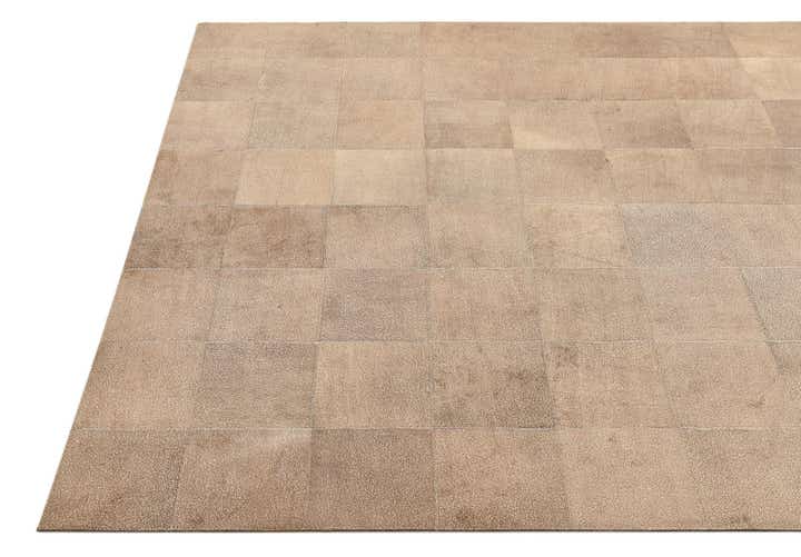 5' 1 x 8' Cowhide Rug