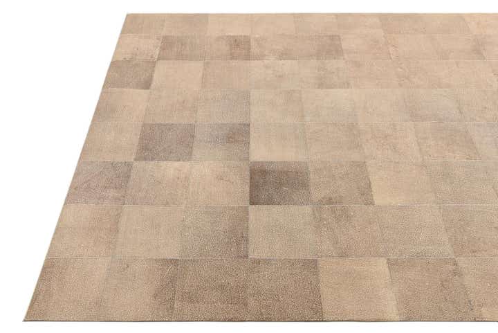5' 1 x 8' Cowhide Rug