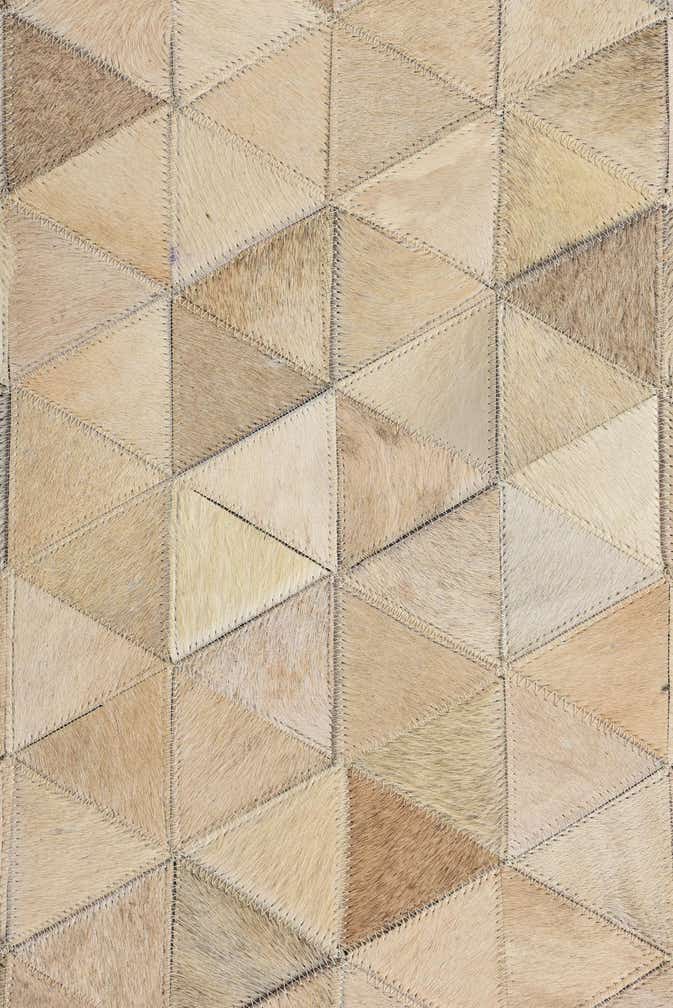 4' 9 x 6' 7 Cowhide Rug