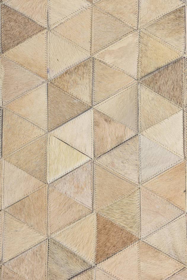 Detail image of 4' 9 x 6' 7 Cowhide Rug