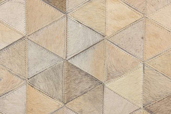 4' 9 x 6' 7 Cowhide Rug