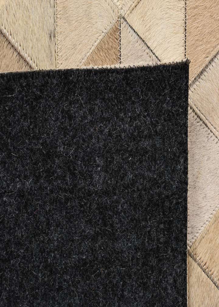 4' 9 x 6' 7 Cowhide Rug